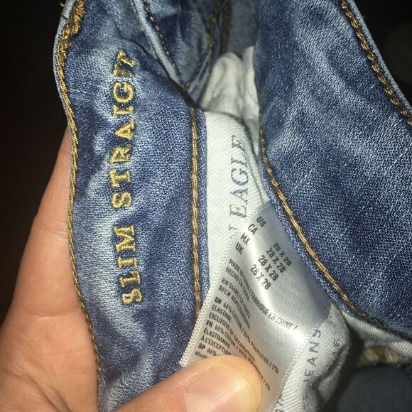 American Eagle Extreme Flex 4 distressed Slim Straight 28x28 jeans - Picture 2 of 3